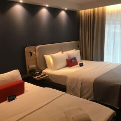 Отель Holiday Inn Express Zurich Airport Швейцария, Рюмланг - 1 отзыв об отеле, цены и фото номеров - забронировать отель Holiday Inn Express Zurich Airport онлайн фото 5