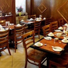 Ventures Hotel питание