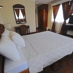 Vacation Hotel Cebu сейф в номере