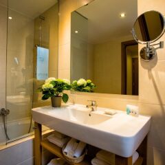 Отель The Athens Gate Hotel Греция, Афины - 2 отзыва об отеле, цены и фото номеров - забронировать отель The Athens Gate Hotel онлайн ванная