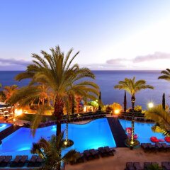 Отель Pestana Promenade Ocean Resort Hotel Португалия, Фуншал - 1 отзыв об отеле, цены и фото номеров - забронировать отель Pestana Promenade Ocean Resort Hotel онлайн пляж фото 2