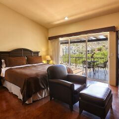 Отель San Angel Suites Педрегал комната для гостей фото 2