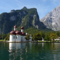 Отель Gästehaus Ferienwohnungen Pfeffererlehen Марктшелленберг приотельная территория