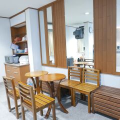 Makkasan Inn Hotel в номере
