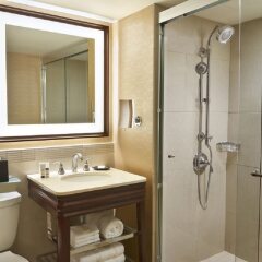 Отель Sheraton Centre Toronto Hotel Канада, Торонто - отзывы, цены и фото номеров - забронировать отель Sheraton Centre Toronto Hotel онлайн ванная фото 2