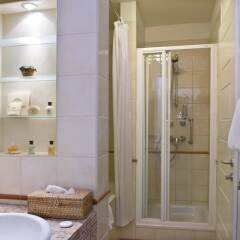 Отель Mamaison Residence Izabella Budapest ванная фото 2