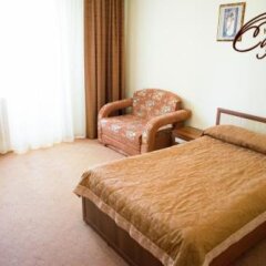 Салют в Белгороде 2 отзыва об отеле, цены и фото номеров - забронировать гостиницу Салют онлайн Белгород комната для гостей фото 2