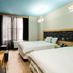 Отель TRYP By Wyndham Times Square South 4* Номер Делюкс с различными типами кроватей фото 10