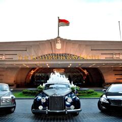 The Fullerton Bay Hotel Singapore городской автобус