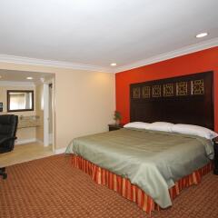Отель Rodeway Inn Near La Live Хантингтон-Парк комната для гостей фото 4