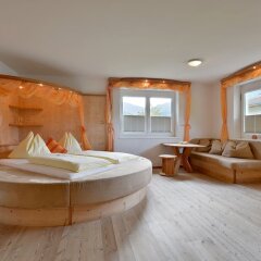 Отель Landhaus Strasser Австрия, Зёлль - отзывы, цены и фото номеров - забронировать отель Landhaus Strasser онлайн комната для гостей фото 5