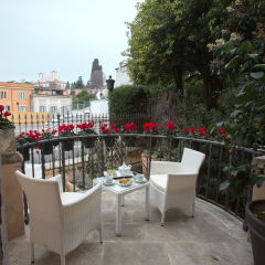 Отель Royal Suite Trinita Dei Monti Rome Италия, Рим - отзывы, цены и фото номеров - забронировать отель Royal Suite Trinita Dei Monti Rome онлайн балкон