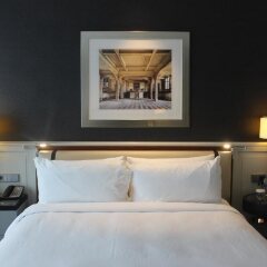 Hilton Istanbul Bomonti Hotel & Conference Center сейф в номере