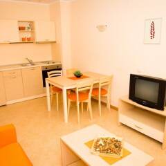 Апартаменты VM Apartments Royal Sun комната для гостей фото 3