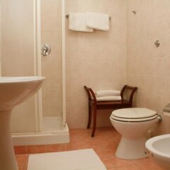 Отель Gaudi Guest House Италия, Рим - отзывы, цены и фото номеров - забронировать отель Gaudi Guest House онлайн ванная