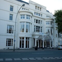 YHA Brighton - Hostel Брайтон парковка