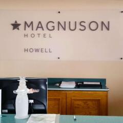 Magnuson Hotel Howell/Brighton интерьер отеля фото 2