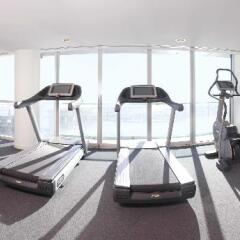 Отель InterContinental Residence Suites Dubai Festival City фитнесс-зал фото 4