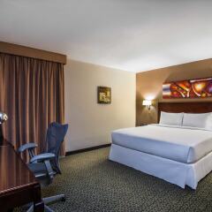 Отель Hilton Garden Inn Riyadh Olaya комната для гостей фото 4