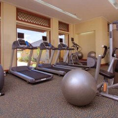Отель Crimson Resort and Spa Mactan Филиппины, Лапу-Лапу - 1 отзыв об отеле, цены и фото номеров - забронировать отель Crimson Resort and Spa Mactan онлайн фитнесс-зал