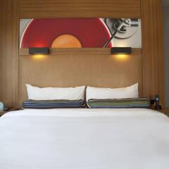 Отель Aloft Portland Airport at Cascade Station комната для гостей фото 3
