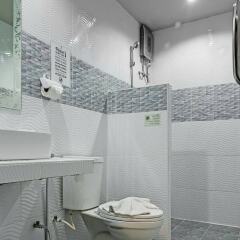 Отель The Guest Hotel Hostel Таиланд, Краби - отзывы, цены и фото номеров - забронировать отель The Guest Hotel Hostel онлайн ванная фото 2