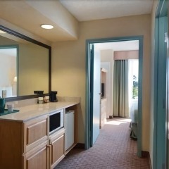 Отель Baymont Inn and Suites Fort Myers ванная