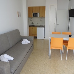 Отель Apartamentos ALEGRIA Bolero Park Испания, Льорет-де-Мар - 2 отзыва об отеле, цены и фото номеров - забронировать отель Apartamentos ALEGRIA Bolero Park онлайн комната для гостей фото 2