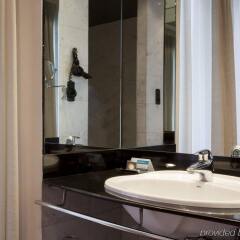 Отель AC Hotel Ciudad de Sevilla by Marriott Испания, Севилья - отзывы, цены и фото номеров - забронировать отель AC Hotel Ciudad de Sevilla by Marriott онлайн ванная