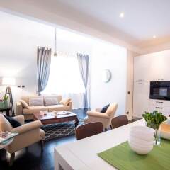 Апартаменты Rent In Rome - Flo's Apartment комната для гостей фото 4