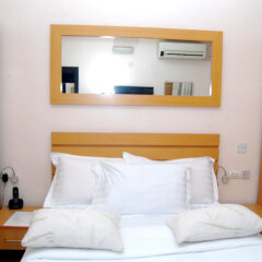 Primal Hotel Ikeja GRA in Ikeja, Nigeria from 77$, photos, reviews - zenhotels.com guestroom photo 3