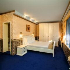 Отель Sv. Nikola Boutique Hotel Болгария, София - отзывы, цены и фото номеров - забронировать отель Sv. Nikola Boutique Hotel онлайн сейф в номере
