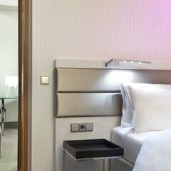 Отель InterContinental Berlin сейф в номере