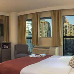 Отель GEC Granville Suites Downtown комната для гостей фото 4
