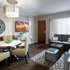 Отель The District by Hilton Club интерьер отеля