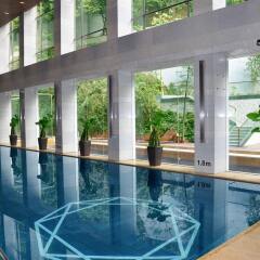 Отель Royal Tulip Luxury Hotels Carat - Guangzhou бассейн