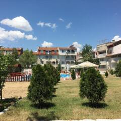 Апартаменты Adita Apartments In Bravo 1 Complex Солнечный берег приотельная территория