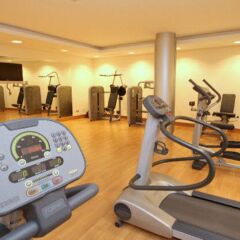 Отель Marbella Luxury Penthouse фитнесс-зал