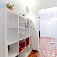 Апартаменты Comfort Apartments by LivingDownTown сейф в номере