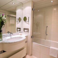 Отель Hilton Garden Inn Vienna South Вена ванная фото 2