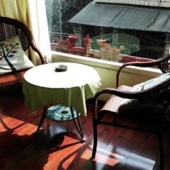 Chengdu Bling Bling Hostel балкон