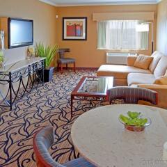 Отель Holiday Inn Express Stony Brook комната для гостей фото 2