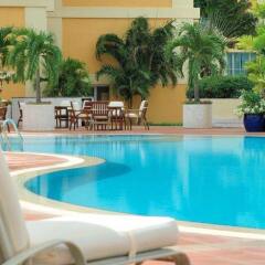 Апартаменты Saigon Court Serviced Apartment Хошимин бассейн
