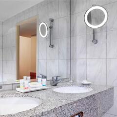 Отель Four Points By Sheraton Munich Central ванная фото 2
