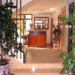 Отель Hostal Magnolia Испания, Льорет-де-Мар - отзывы, цены и фото номеров - забронировать отель Hostal Magnolia онлайн интерьер отеля фото 3