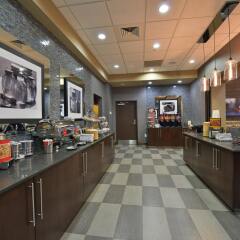 Отель Hampton Inn & Suites Columbia/Southeast-Fort Jackson питание фото 2