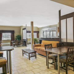 Отель Microtel Inn & Suites by Wyndham Austin Airport США, Остин - отзывы, цены и фото номеров - забронировать отель Microtel Inn & Suites by Wyndham Austin Airport онлайн комната для гостей фото 5