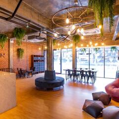 Kaen Hostel Паттайя интерьер отеля
