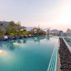 Oakwood Hotel Journeyhub Phuket Патонг бассейн фото 3
