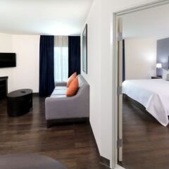 Отель Candlewood Suites Queretaro Juriquilla комната для гостей фото 2